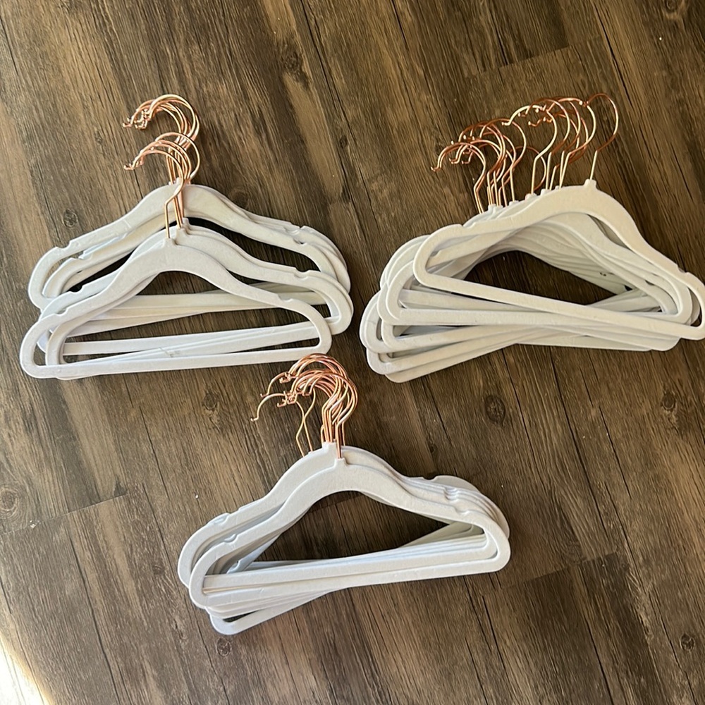 (50) baby/ kids felt hangers